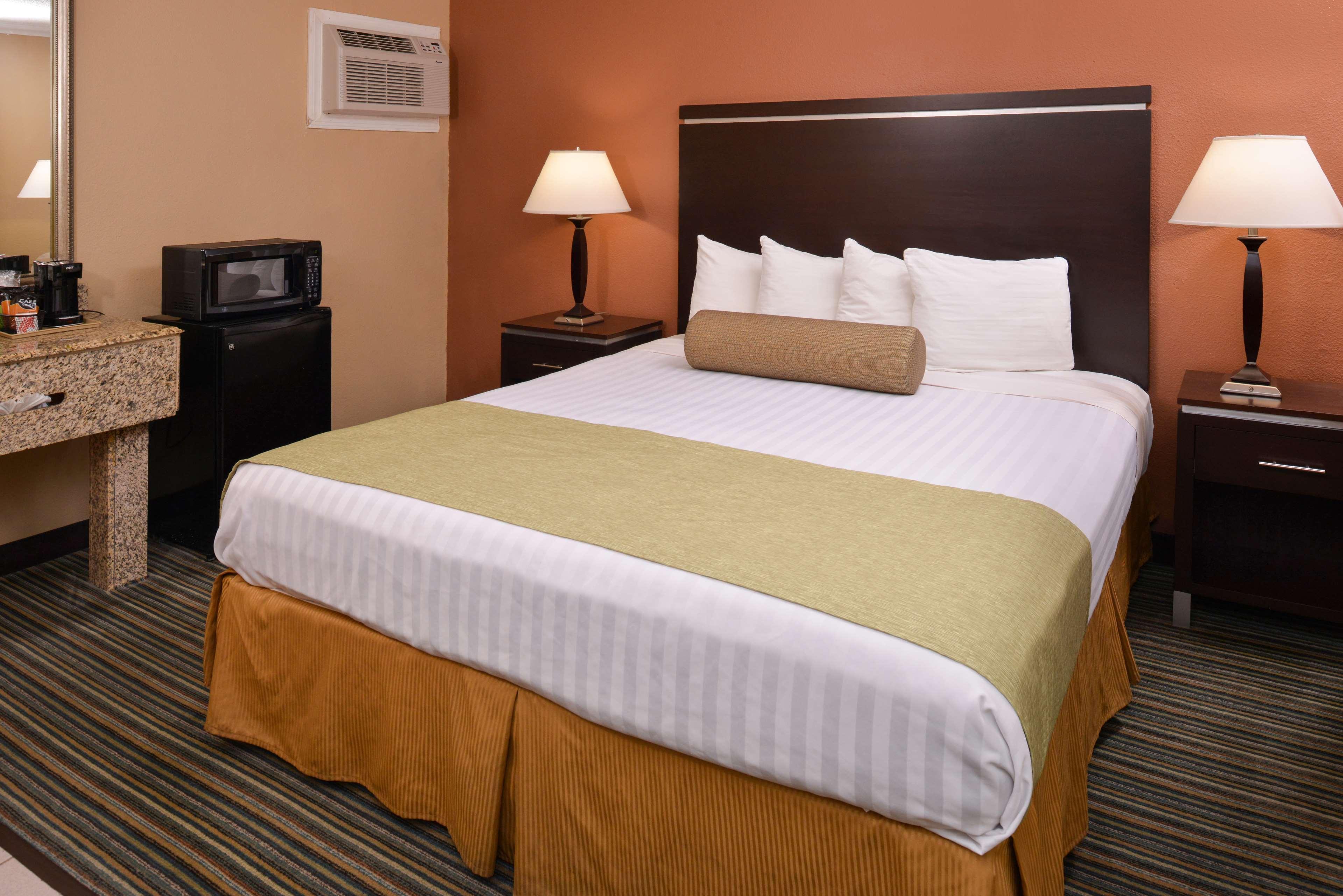 Best Western Courtesy Inn Hotel - Anaheim Resort At The Park Kültér fotó