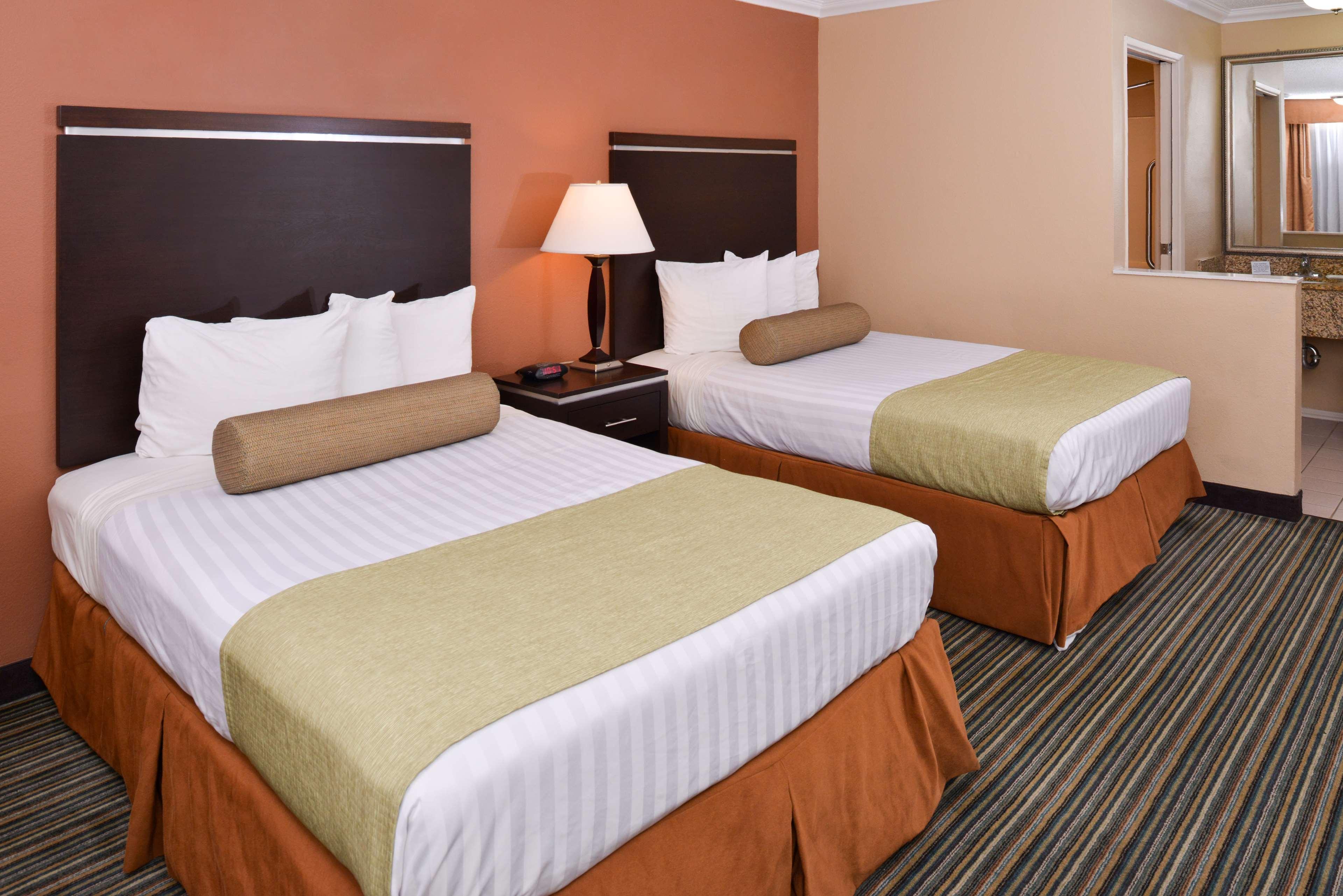 Best Western Courtesy Inn Hotel - Anaheim Resort At The Park Kültér fotó