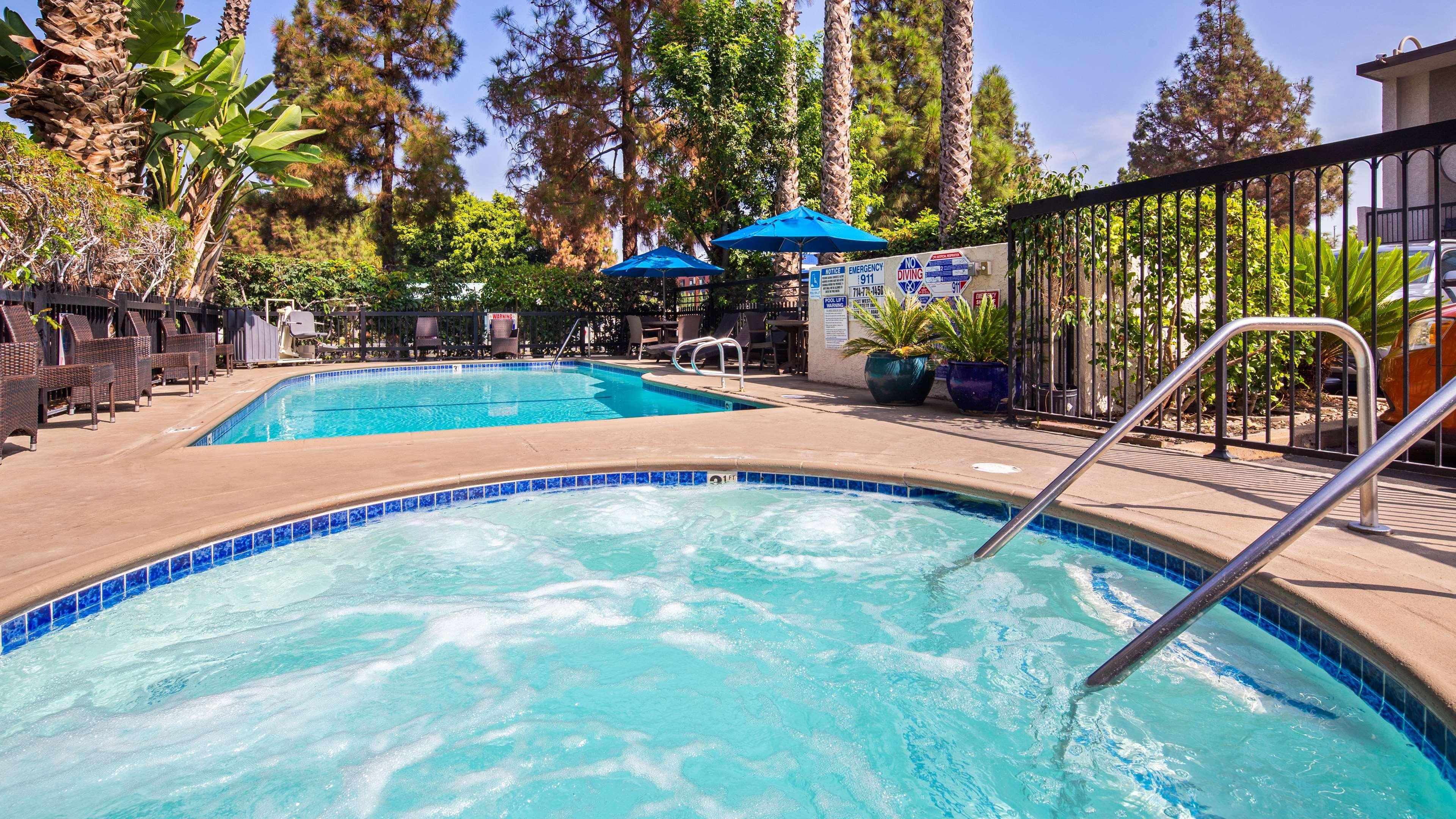 Best Western Courtesy Inn Hotel - Anaheim Resort At The Park Kültér fotó
