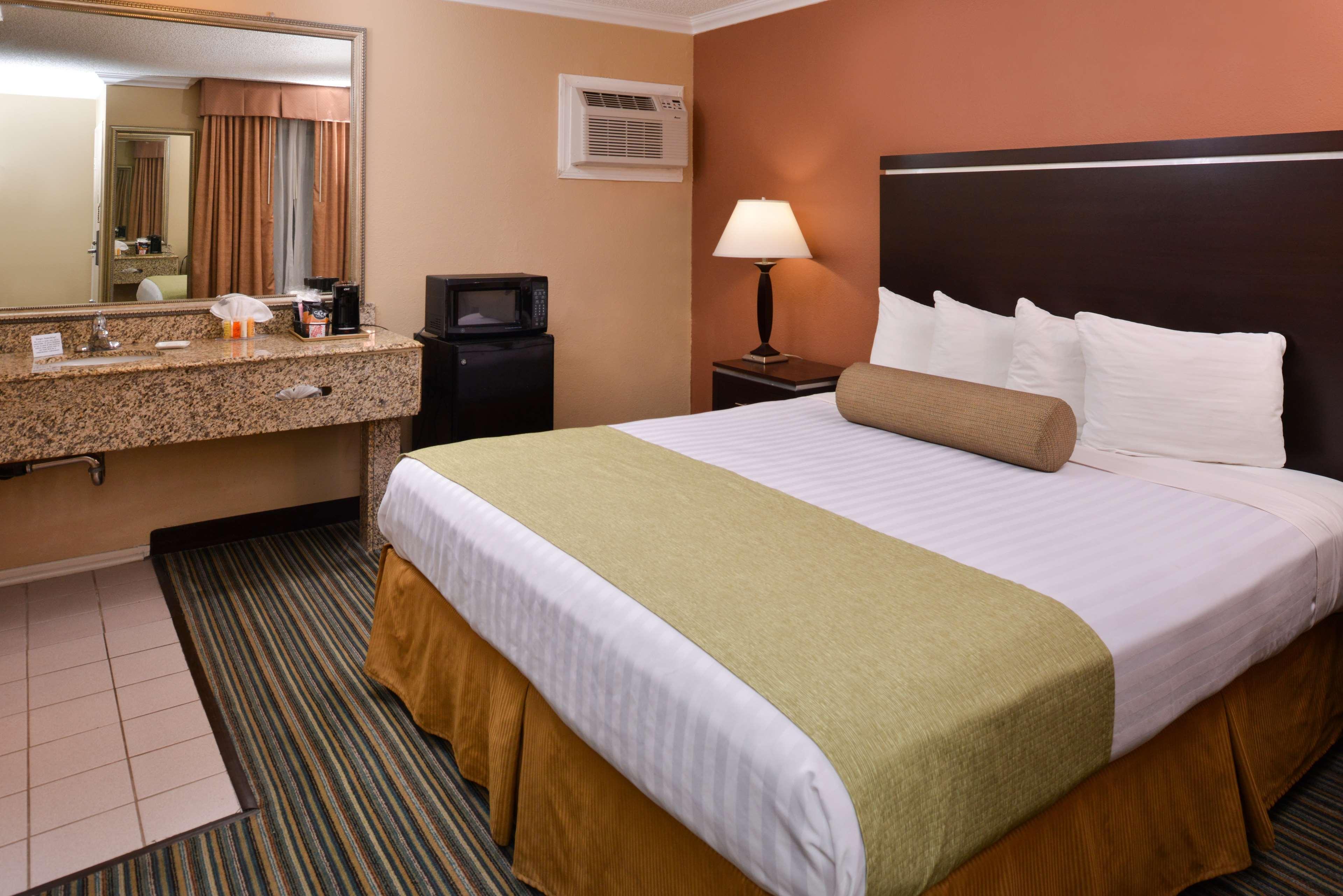 Best Western Courtesy Inn Hotel - Anaheim Resort At The Park Kültér fotó