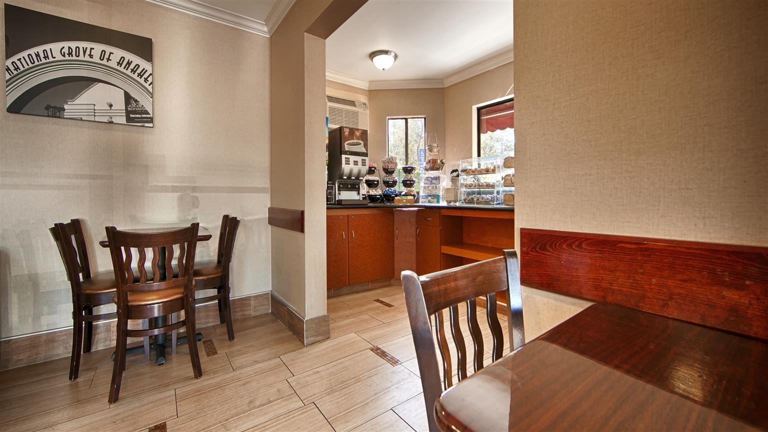 Best Western Courtesy Inn Hotel - Anaheim Resort At The Park Kültér fotó